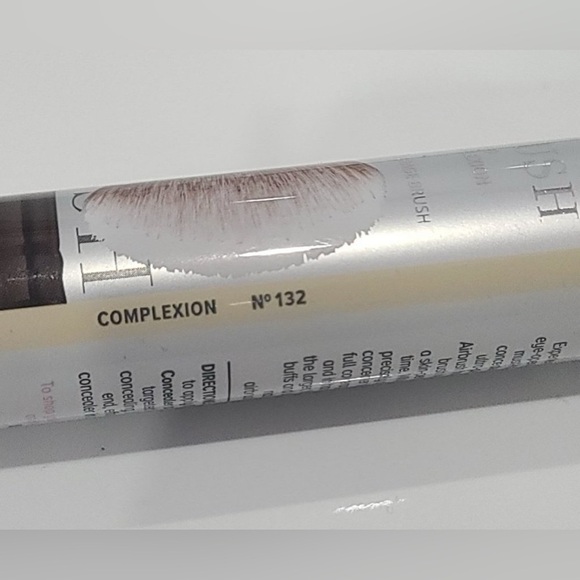 NEW 🖌️ IT Cosmetics #132 Airbrush Dual-Ended Flawless Complexion Brush ✨ NEW - Picture 10 of 10
